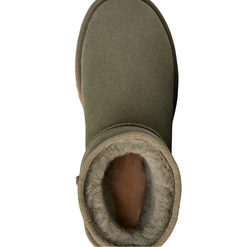 UGG® Women's Classic II Pull On Mini Boots